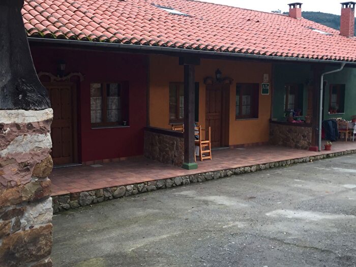 Casa de 6 habitaciones en venta en Pravia, Asturias