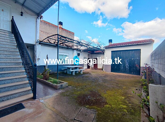Verín, Ourense: Casa en venta de 3 habitaciones