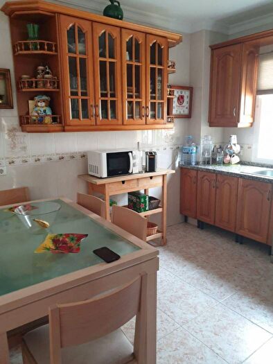 Casas en venta y pisos alquiler - 2