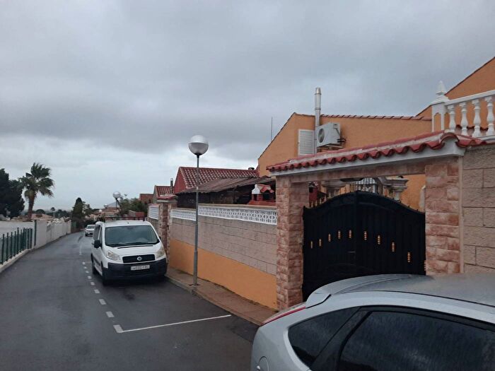 Casa en venta de 5 habitaciones: Comunitat Valenciana, Alicante