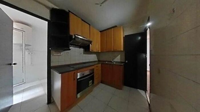 Piso en venta de 3 habitaciones en Salut Lloreda, La Salut