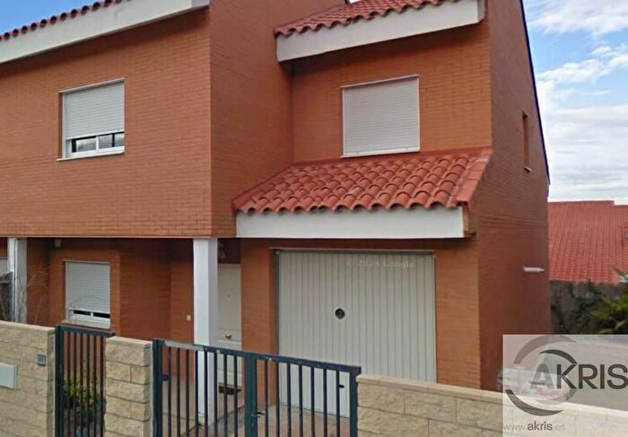 Casa en venta de 4 habitaciones: Esquivias, Toledo