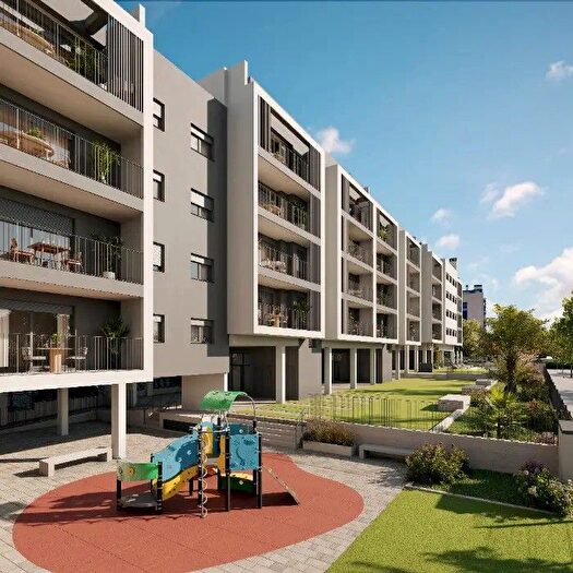 San Blas, Paus Poligono San Blas: Piso en venta de 3 habitaciones