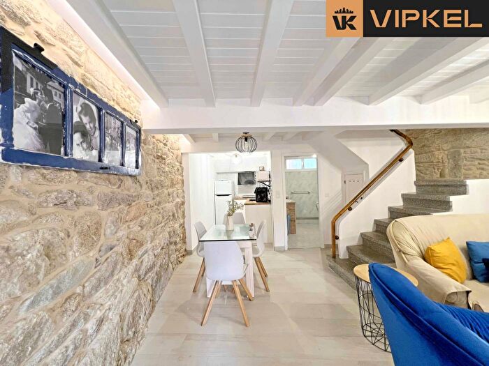 Casas en venta y pisos alquiler - 3