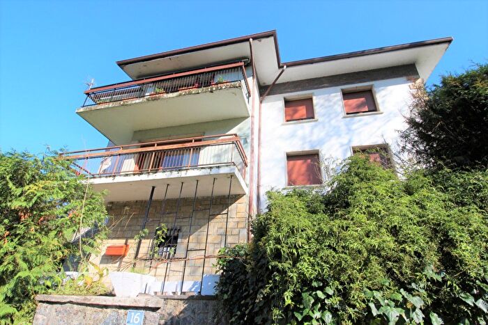 Casa en venta de 6 habitaciones: Zalla, Bizkaia