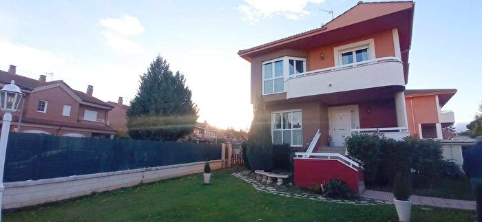 Casa de 5 habitaciones en venta en Castilla y León, León