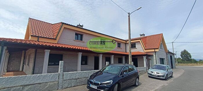 Casa en venta de 4 habitaciones en Galicia, Ourense