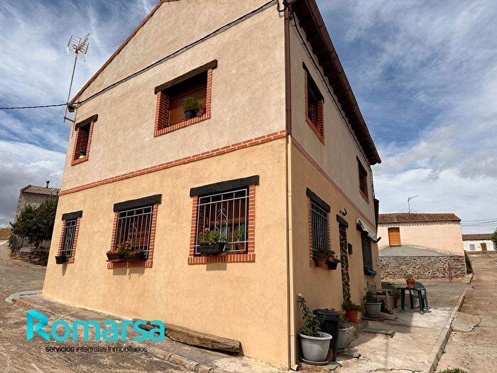 Casa de 4 habitaciones en venta en Castilla y León, Ávila