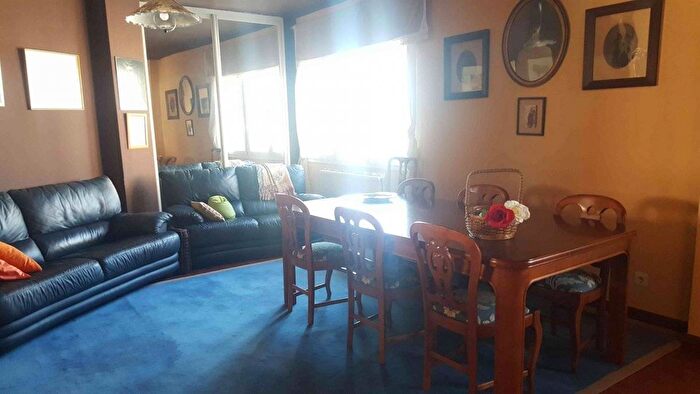 Casas en venta y pisos alquiler - 2