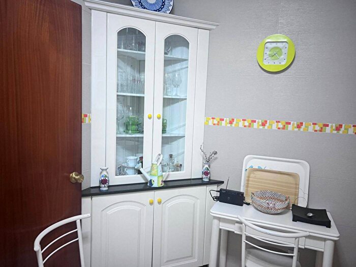 Piso de 3 habitaciones en venta en Andalucía, Cádiz