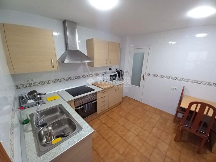 Casas en venta y pisos alquiler - 2