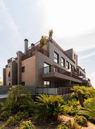 Casas en venta y pisos alquiler - 2
