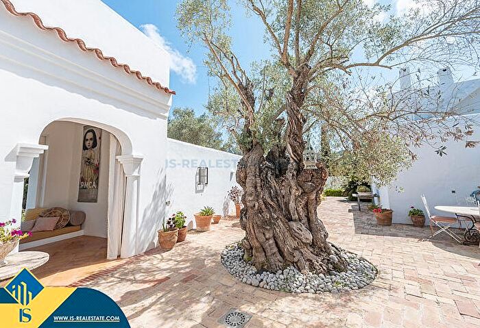 Casa en venta de 7 habitaciones: Roca Llisa, Santa Eulària des Riu