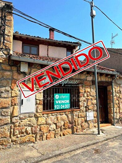 Castilla y León, Segovia: Casa en venta de 3 habitaciones