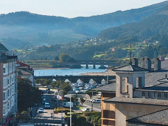 Piso en venta de 3 habitaciones en Viveiro, Lugo
