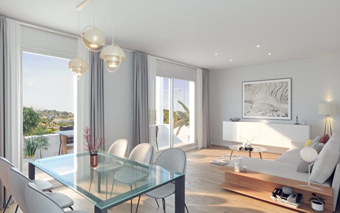Piso en venta de 2 habitaciones, Este, Limonar