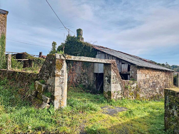 Brión, A Coruña: Casa en venta de 4 habitaciones