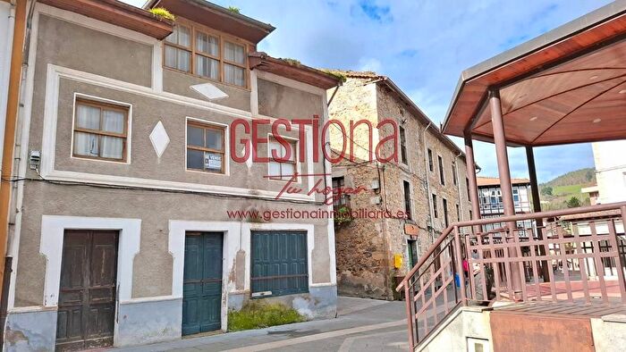 Ramales de la Victoria, Cantabria: Casa en venta de 9 habitaciones
