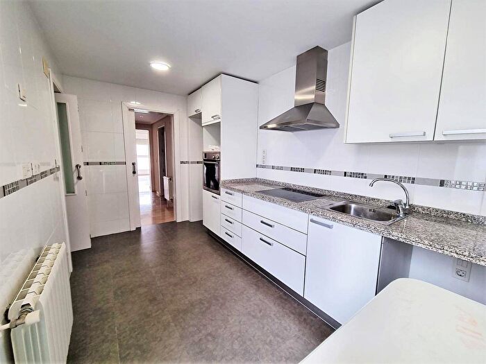 Piso de 4 habitaciones en venta en Comunitat Valenciana, Alicante