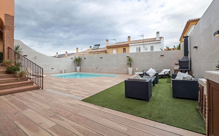 Casa en venta de 4 habitaciones en San Francisco Chorillo, Las Gabias