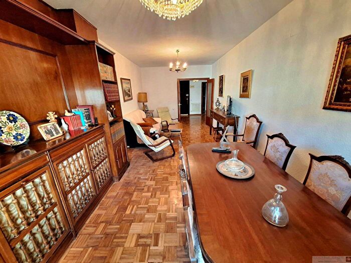Piso en venta de 4 habitaciones en Castilla La Mancha, Albacete