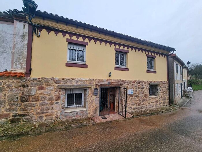 Castilla y León, Burgos: Casa en venta de 5 habitaciones