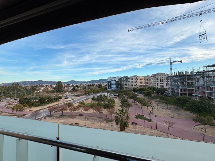 Piso en venta de 3 habitaciones, Norte, Juan de Borbón