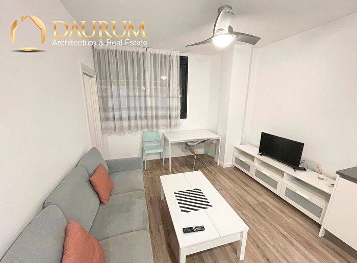 Piso en venta de 1 habitación: Bailén Miraflores, Suárez