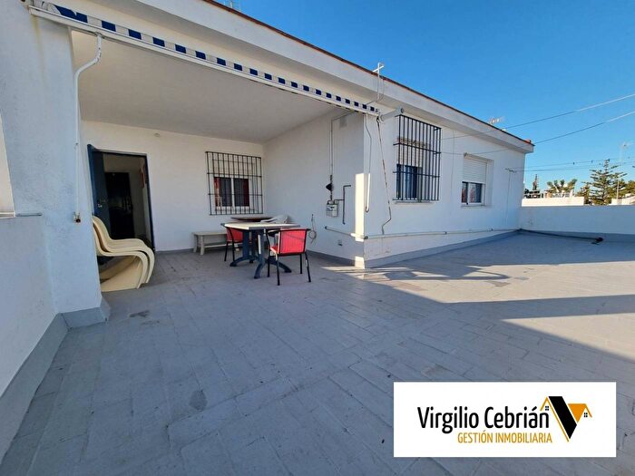 Piso en venta de 5 habitaciones, Andalucía, Cádiz