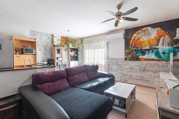 Piso en venta de 2 habitaciones en Cúllar Vega, Granada