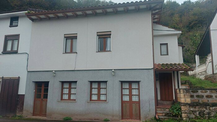 Casa de 2 habitaciones en venta en Principado de Asturias, Asturias