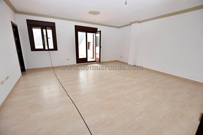 Piso en venta de 4 habitaciones en Andalucía, Málaga