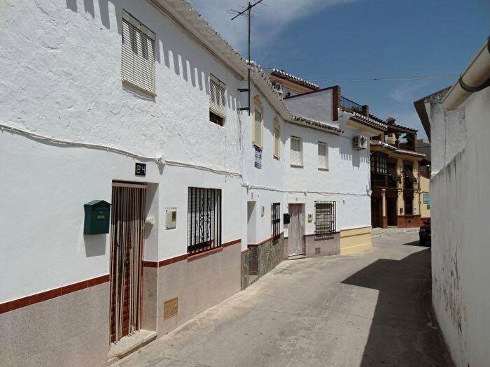 Casas en venta y pisos alquiler - 2