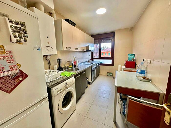 Piso de 3 habitaciones en venta en Principado de Asturias, Asturias