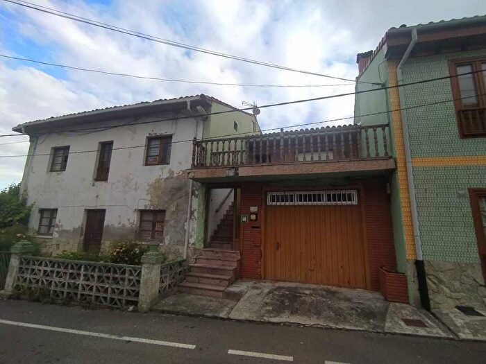 Casa en venta de 3 habitaciones: Soto del Barco, Asturias