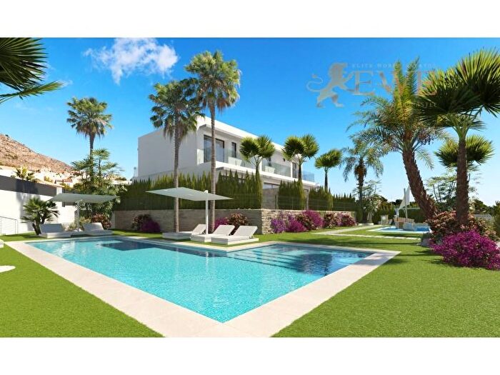 Casa de 3 habitaciones en venta en Comunitat Valenciana, Alicante