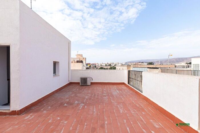 Casa en venta en Piedras Redondas Torrecárdenas, Almería Capital