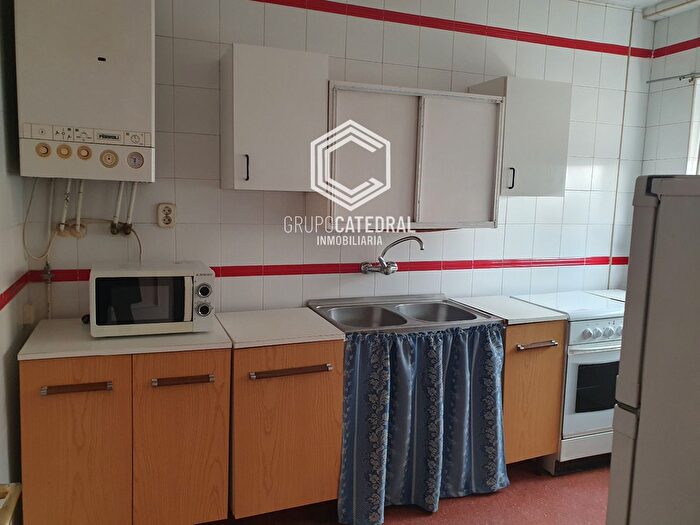 Casas en venta y pisos alquiler - 2