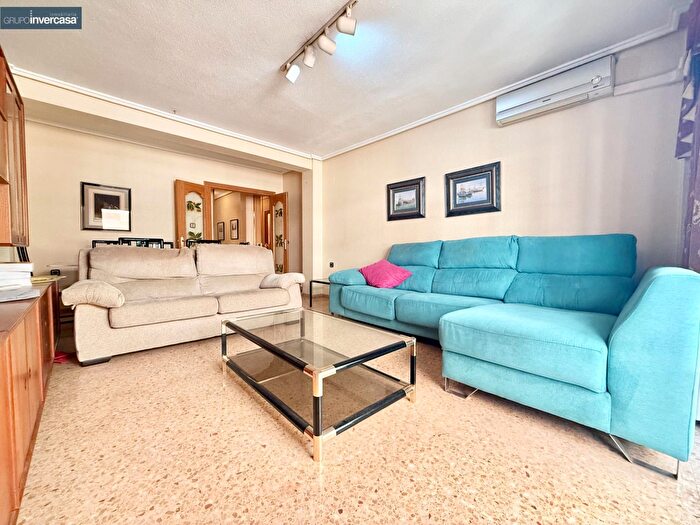 Piso en venta de 4 habitaciones en Quart de Poblet, Valencia