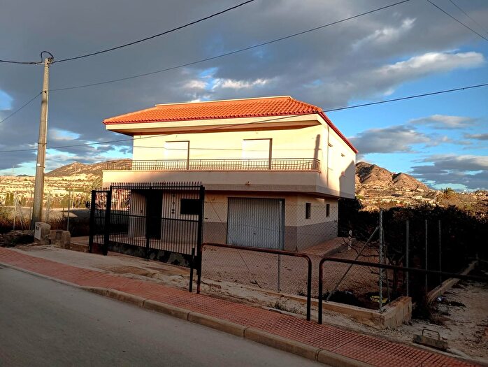 Casa en venta de 3 habitaciones en Abanilla, Murcia