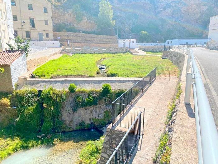 Casa en venta de 3 habitaciones, Mogente - Moixent, Comunitat Valenciana