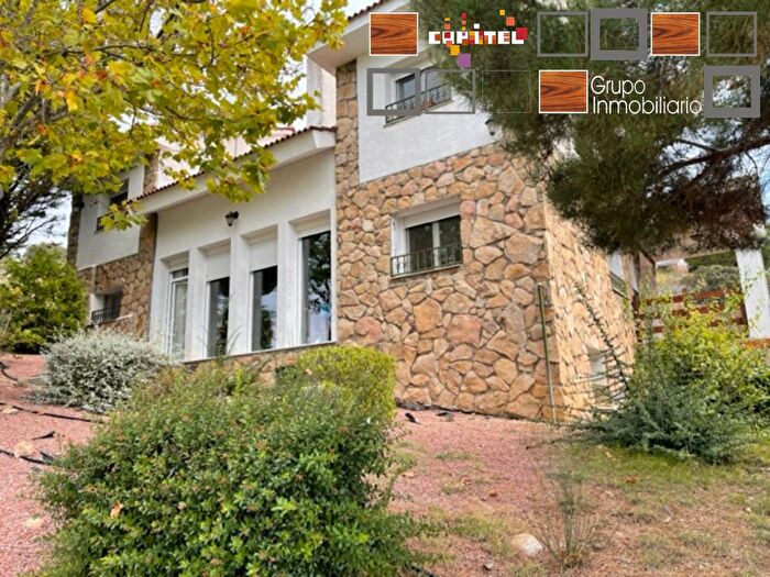 Castilla y León, Ávila: Casa en venta de 5 habitaciones