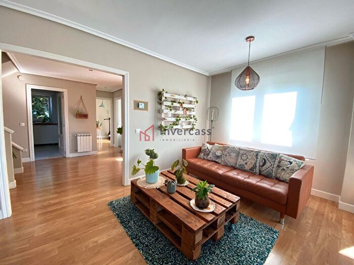 Casas en venta y pisos alquiler - 2