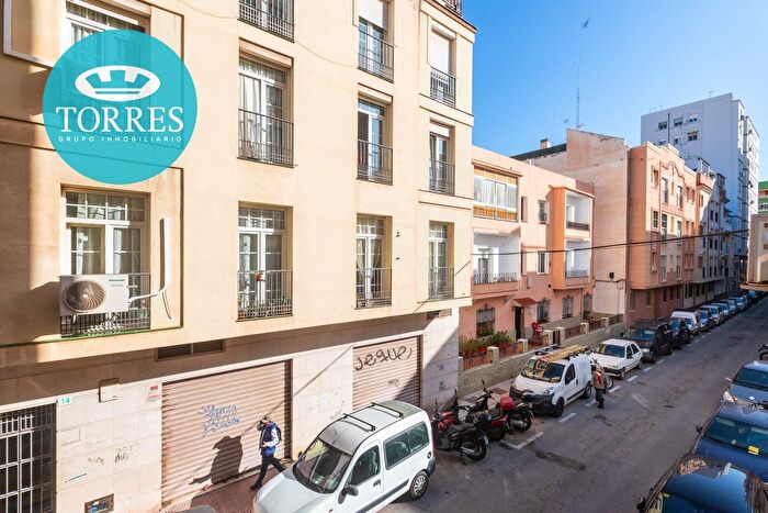 Bailén Miraflores, Parque Victoria Eugenia: Piso en venta de 3 habitaciones