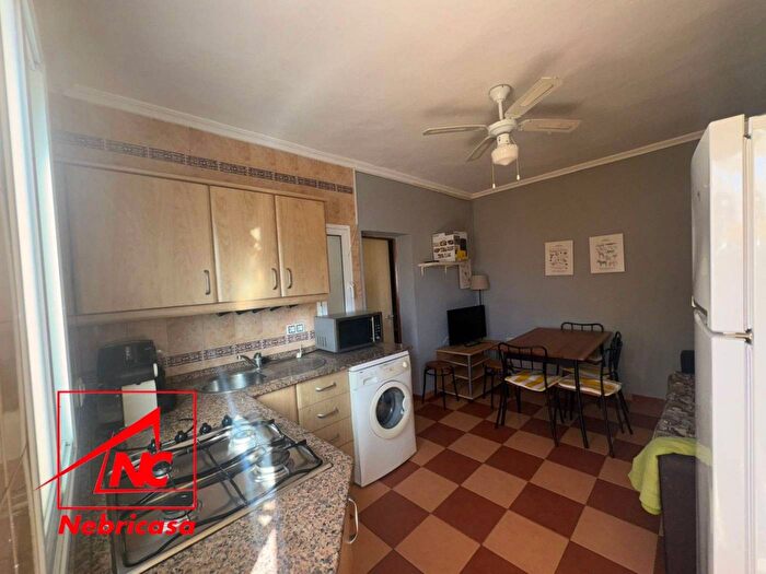 Casas en venta y pisos alquiler - 2