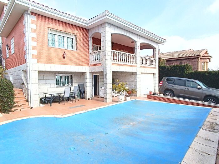 Casa en venta de 6 habitaciones en San Crispín La Estación Consorcio, Colmenar Viejo