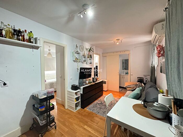 Piso en venta de 2 habitaciones, Tetuán, Cuatro Caminos Azca