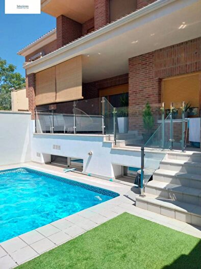 Casa en venta de 4 habitaciones: Castilla La Mancha, Albacete