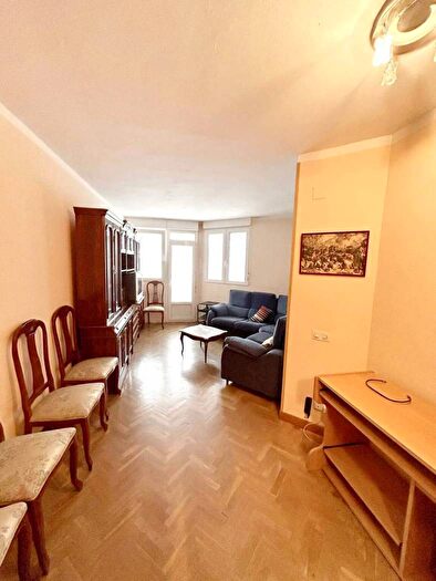 Casas en venta y pisos alquiler - 2