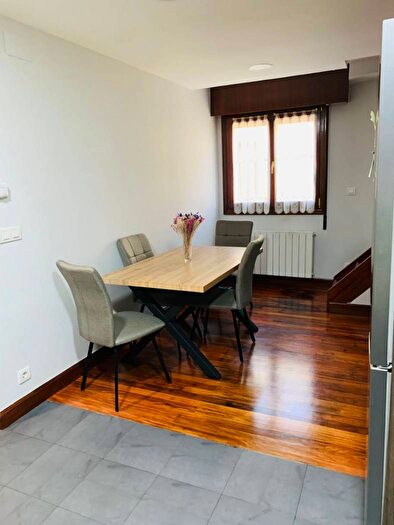 Casas en venta y pisos alquiler - 2